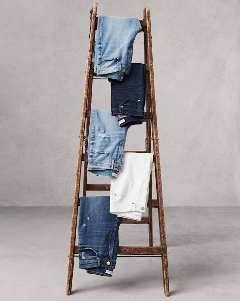 Cover for Jeans: The Global Uniform